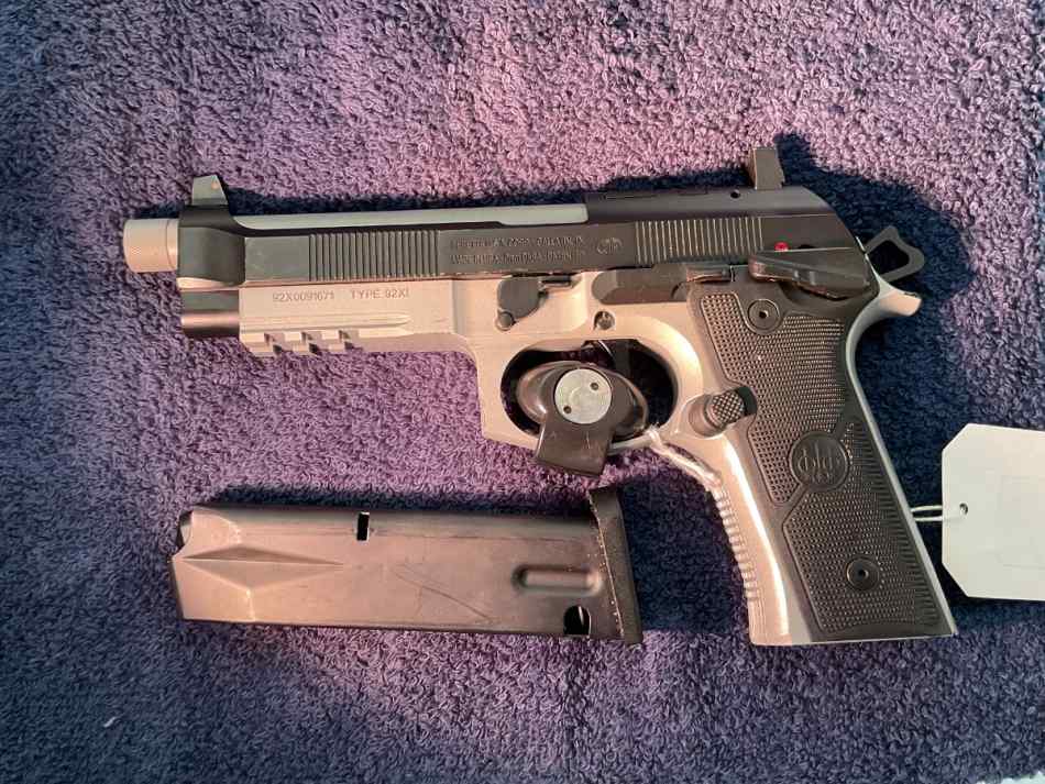 Beretta USA corp pistol 92XI