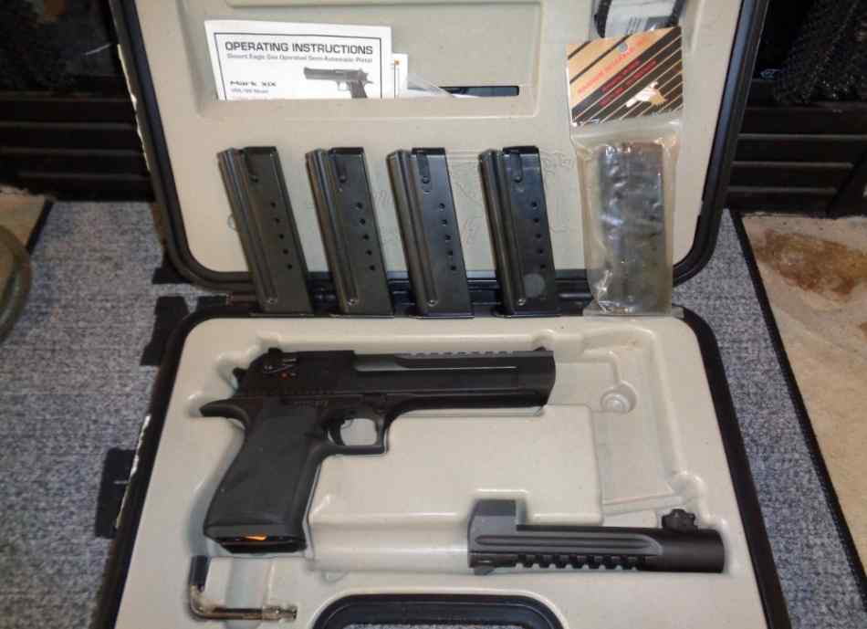 Desert Eagle 50AE/44Mag