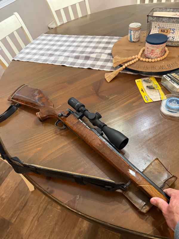 Weatherby vanguard deluxe 