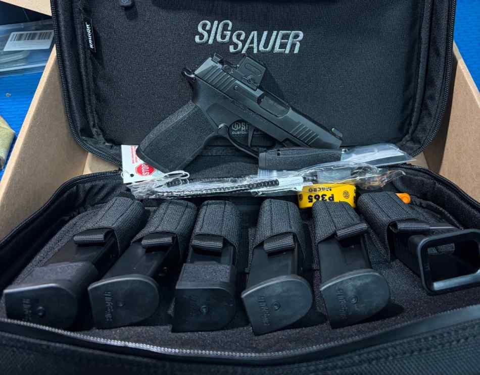 SIG P365 XMACRO TACPRO + MAGS + Holosun EPS MRS